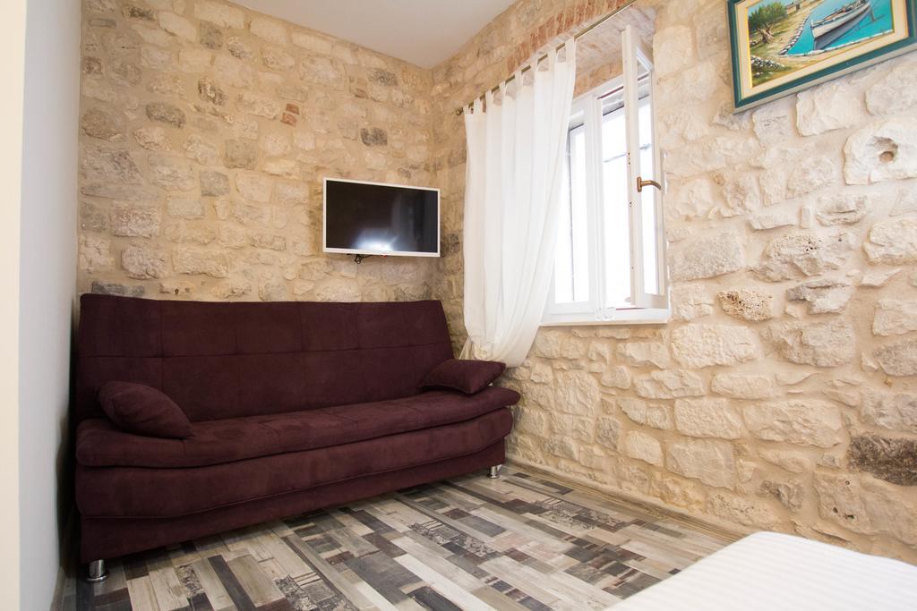 Apartment Toma Trogir Buitenkant foto